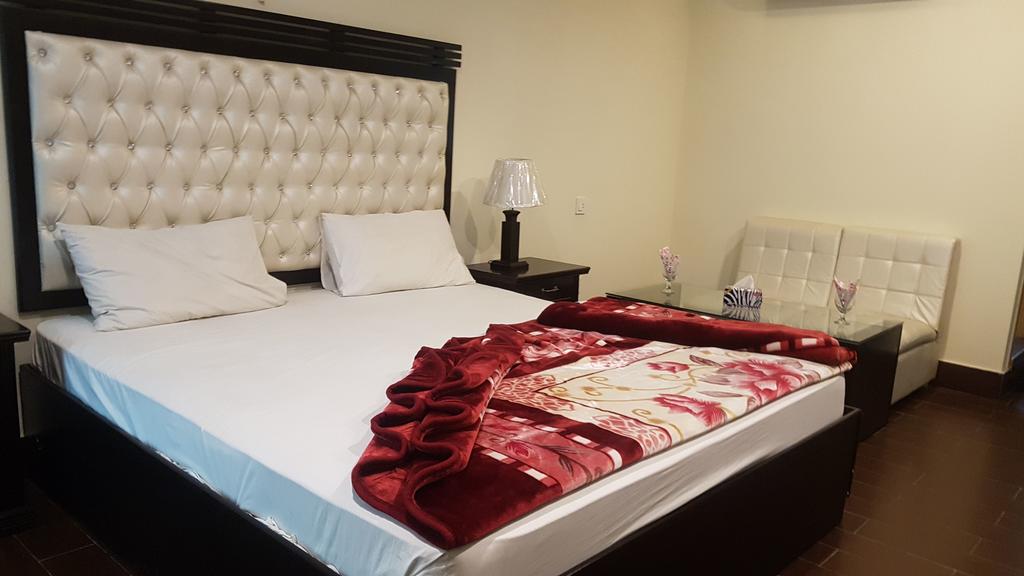Hotel Civic