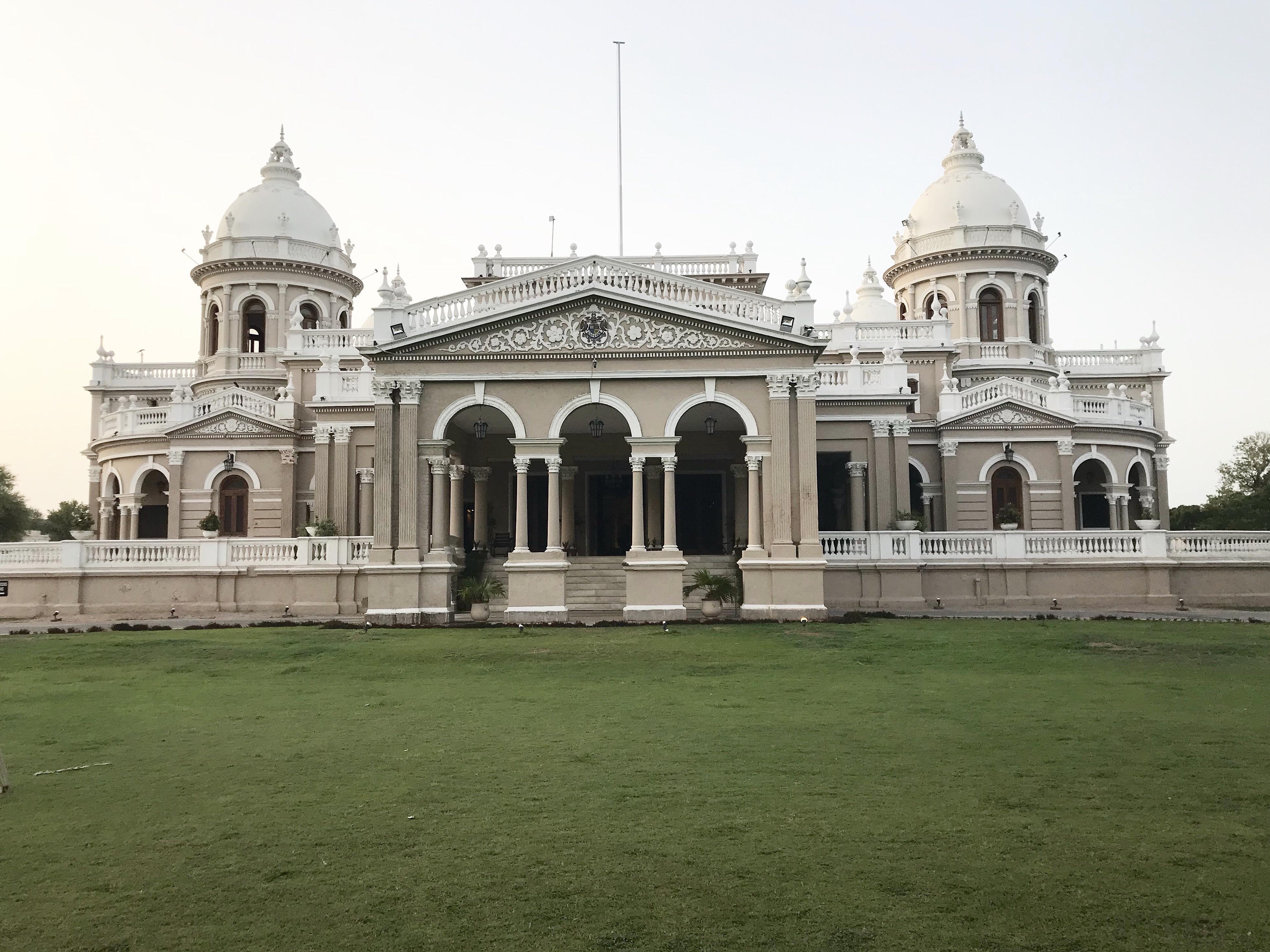 Gulzar Mahal